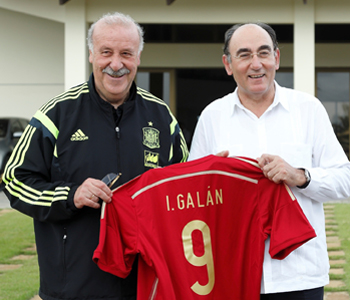 Foto Galán anuncia en Brasil la renovación del patrocinio de la Selección Española por parte de Iberdrola hasta 2016.